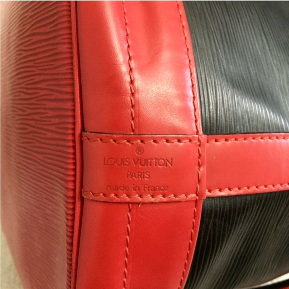 Authentic Louis Vuitton bucket bag black Epi leather - Picture 11 of 16